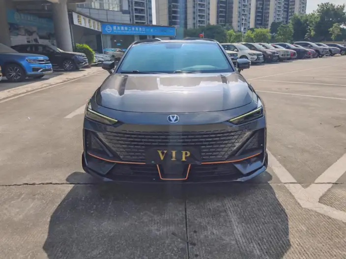 Changan UNI-V 2022 Model 1.5T Sports Edition – фото 2