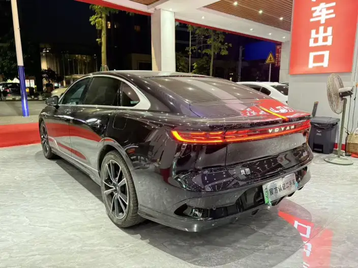 VOYAH Pursuit PHEV 2024 Model Ultra-long Endurance 4WD Executive Edition – фото 4