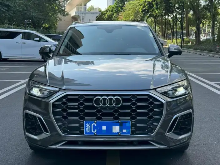 Audi Q5L 2021 Model 40 TFSI Luxury Dynamic Model