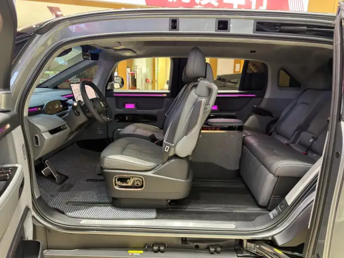 ZEEKR MIX 2025 Model 76kWh Smart Driving Edition – фото 9