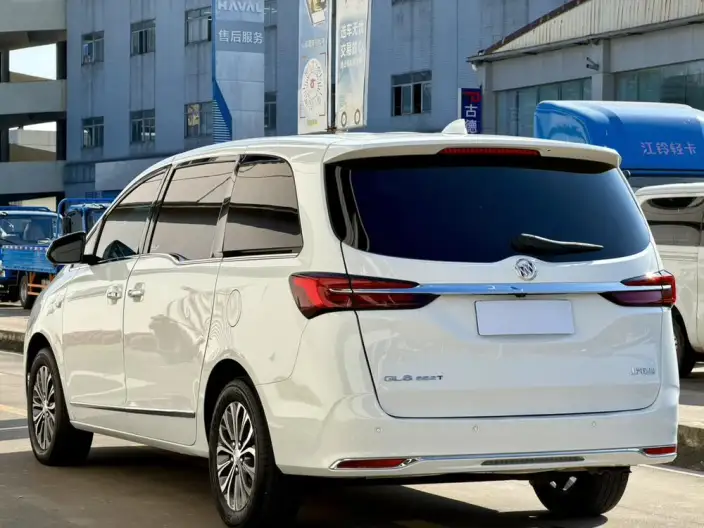Buick GL8 2022 Model Business class 652T Luxury Model