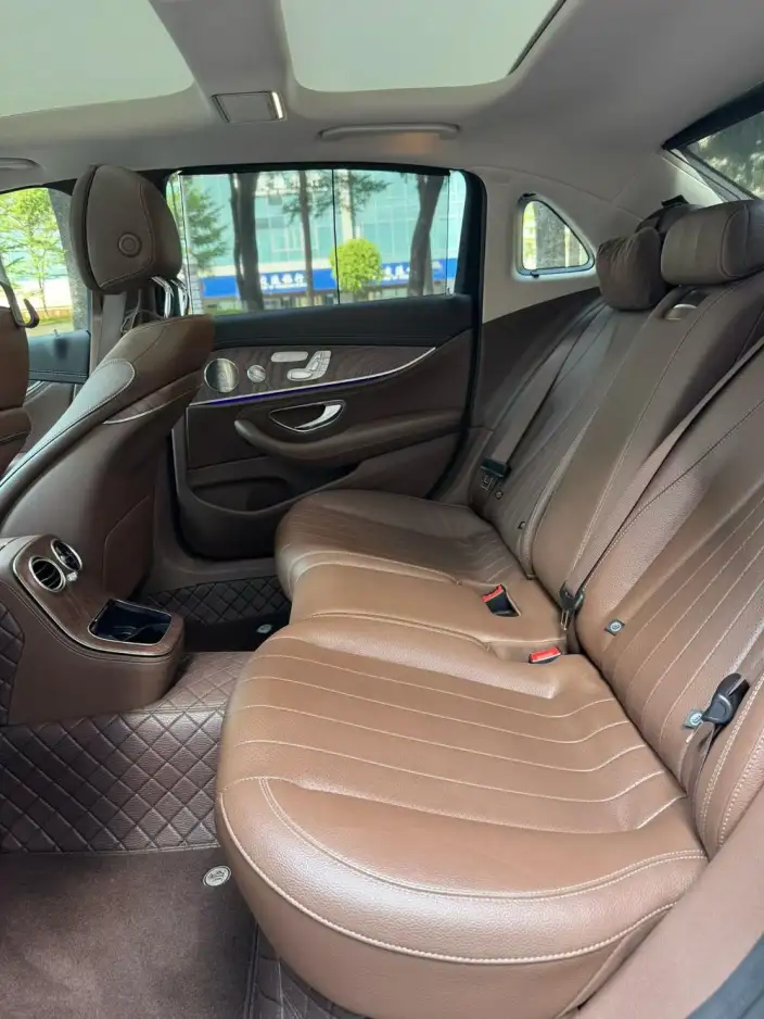 Mercedes-Benz E-Class 2023 Model E 300 L Luxury Model sedan – фото 7
