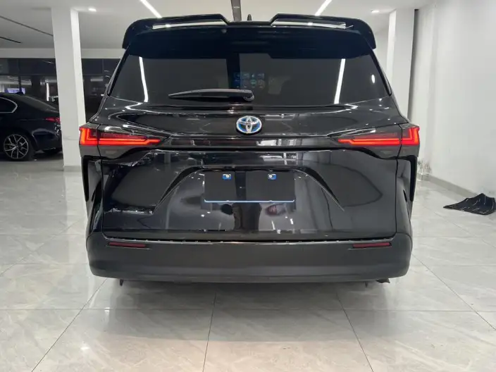 Toyota Sienna 2021 Model 2.5L Hybrid Comfort Edition – фото 6
