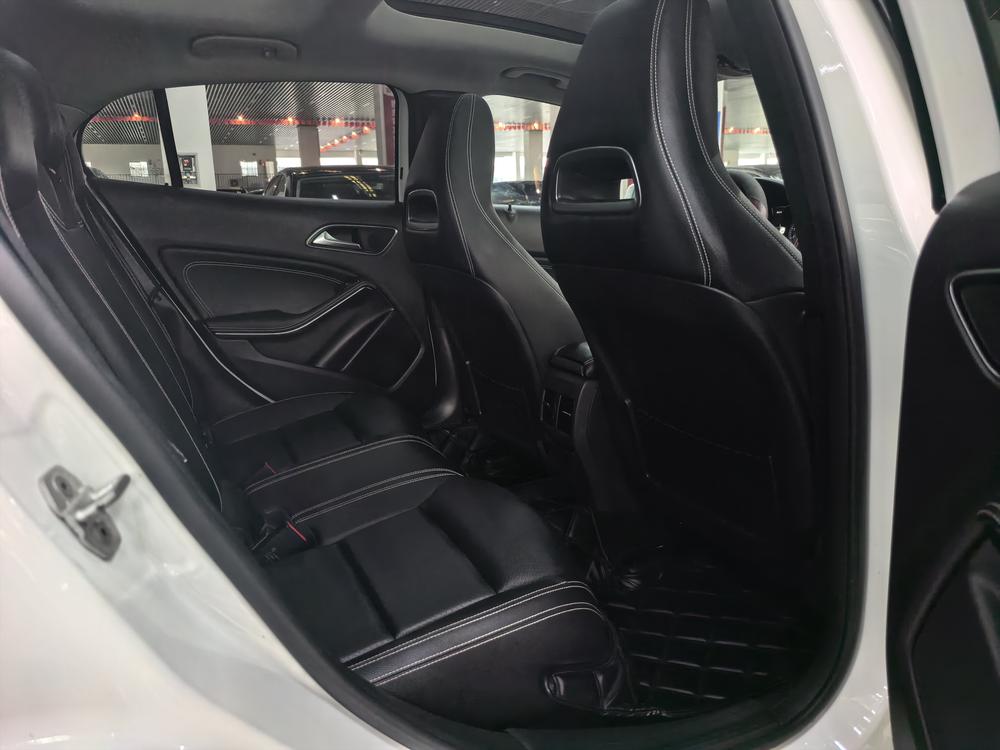 Mercedes-Benz GLA 2016 GLA 200 Style – фото 9
