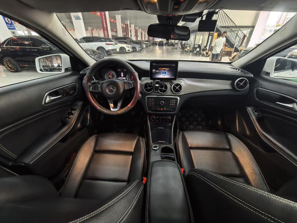 Mercedes-Benz GLA 2016 GLA 200 Style – фото 14