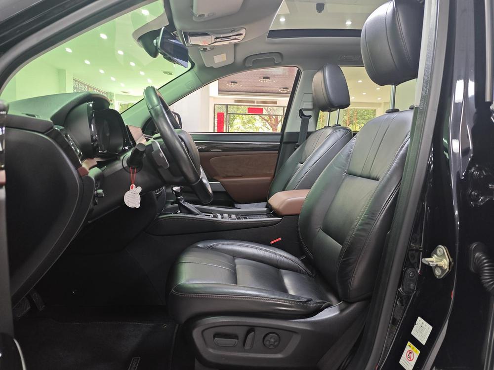 GAC Trumpchi GS8 2017 модификация 320T 2WD Premium Edition 7 seat – фото 14