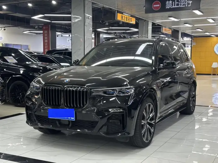 BMW X7 2022 Model xDrive40i Executive Model M Sports Set – фото 1
