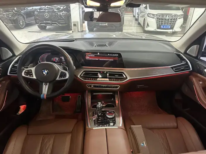 BMW X7 2022 Model xDrive40i Executive Model M Sports Set – фото 7