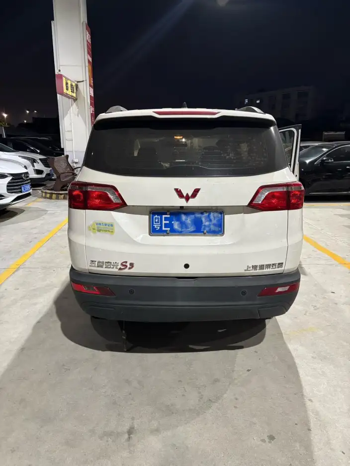 Wuling Hongguang S3 2019 Model 1.5L Manual Comfort Model China VI – фото 5