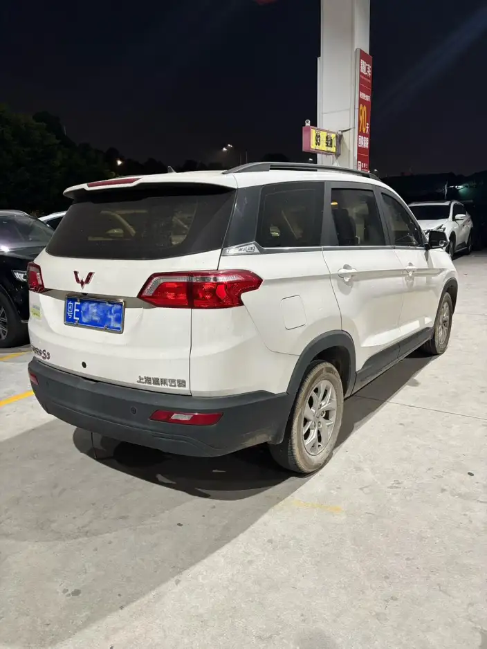 Wuling Hongguang S3 2019 Model 1.5L Manual Comfort Model China VI – фото 6