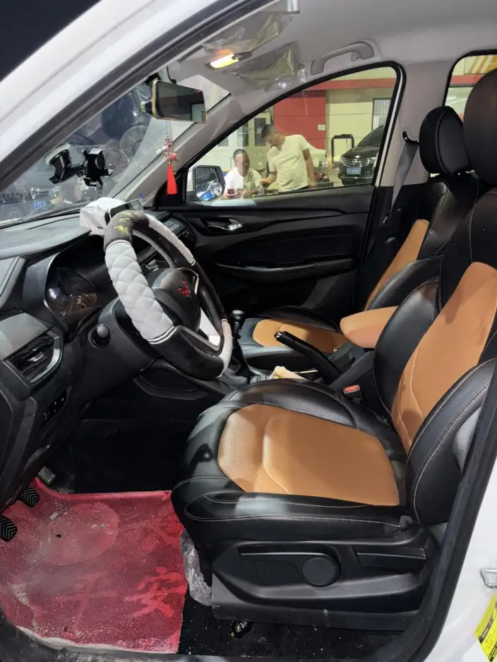 Wuling Hongguang S3 2019 Model 1.5L Manual Comfort Model China VI – фото 8