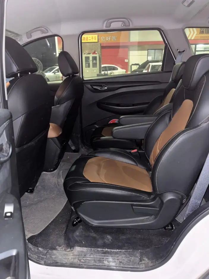 Wuling Hongguang S3 2019 Model 1.5L Manual Comfort Model China VI – фото 9