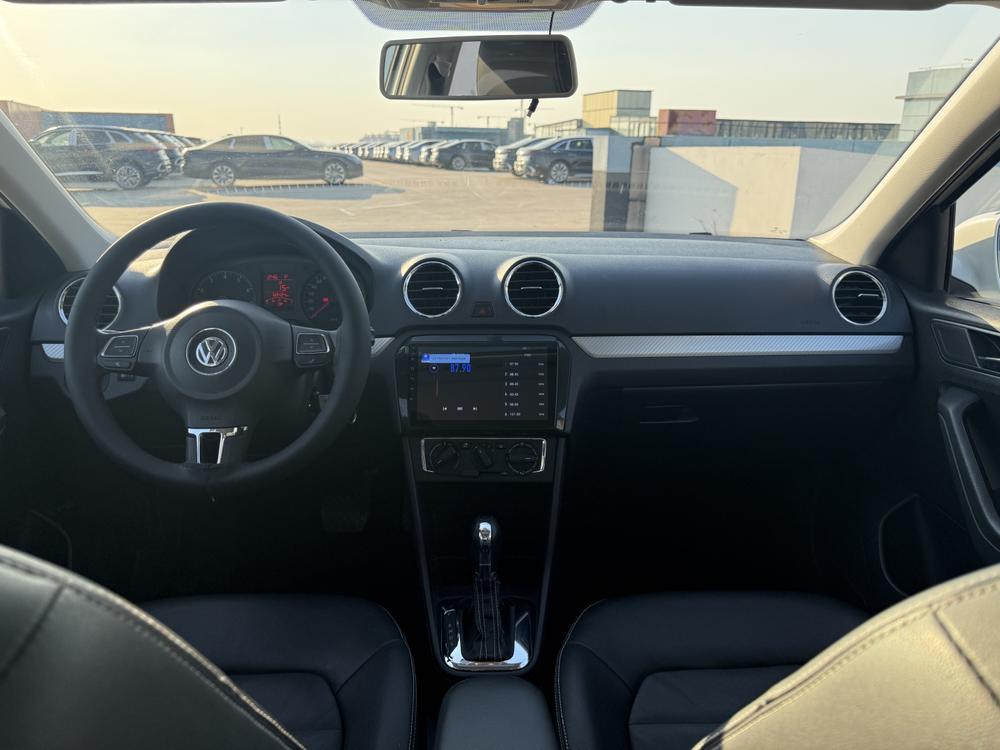 Volkswagen Jetta 2015 модификация 1.6L Automatic Luxury – фото 7