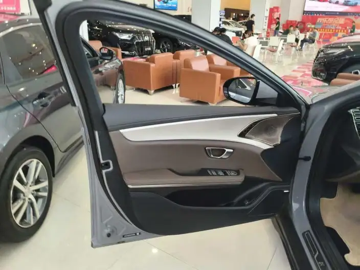 BYD Han DM 2025 Model Smart Driving Edition DM-i 125KM Zunrong Model – фото 10