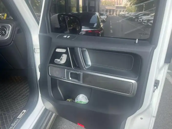 Mercedes-Benz G-Class 2022 Model G 500 – фото 3