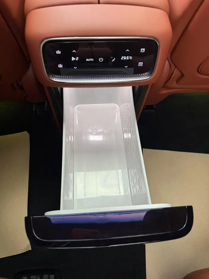 Voyah Taishan P HEV 2026 Model Ultra Edition – фото 8
