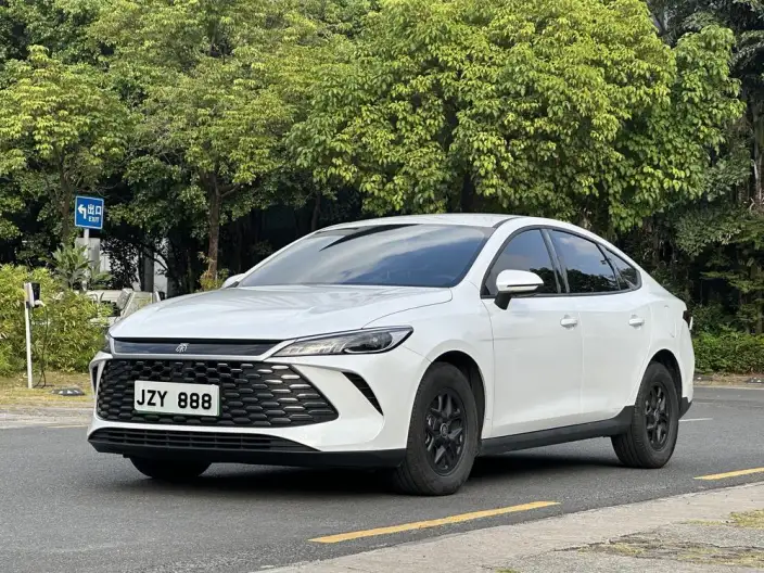 BYD Qin PLUS DM 2025 Model Smart Driving Edition DM-i 55KM Leading Model – фото 1