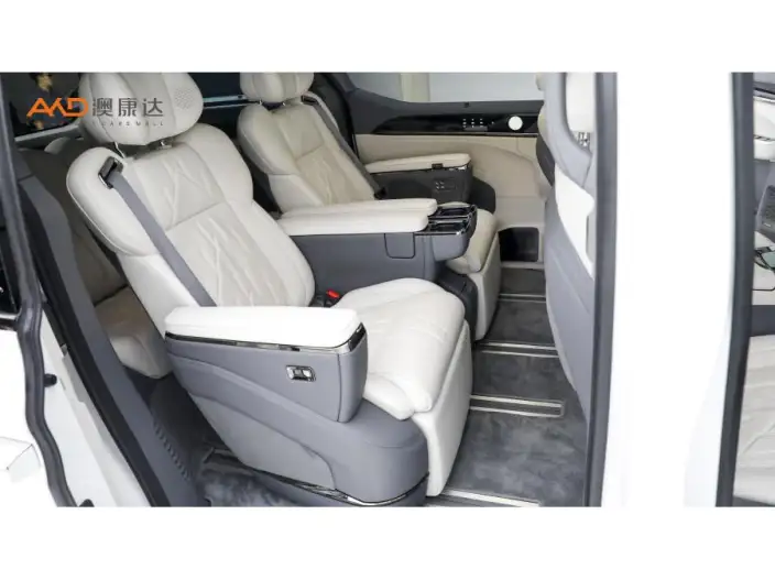 ZEEKR 009 2025 Model VI seat Executive Edition 4WD 140kWh – фото 9