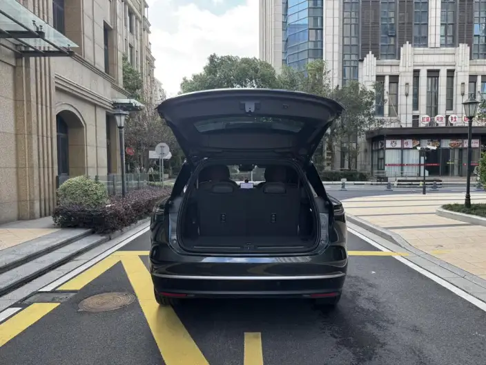 NIO ES8 2023 Model 100kWh Signature Edition – фото 10