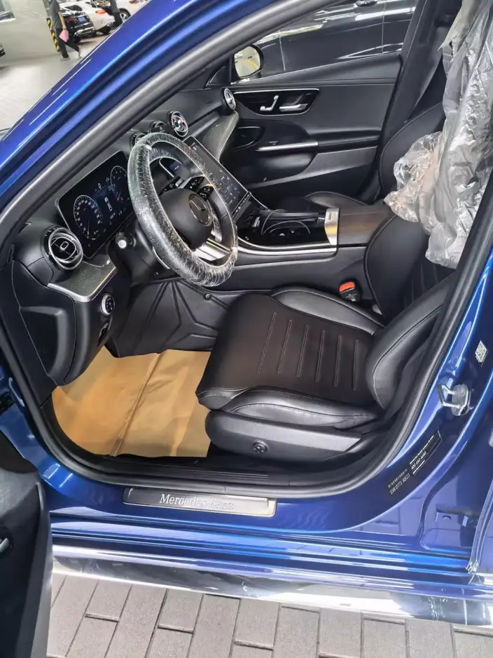 Mercedes-Benz C-Class 2022 Model C 260 L Sports Edition – фото 3