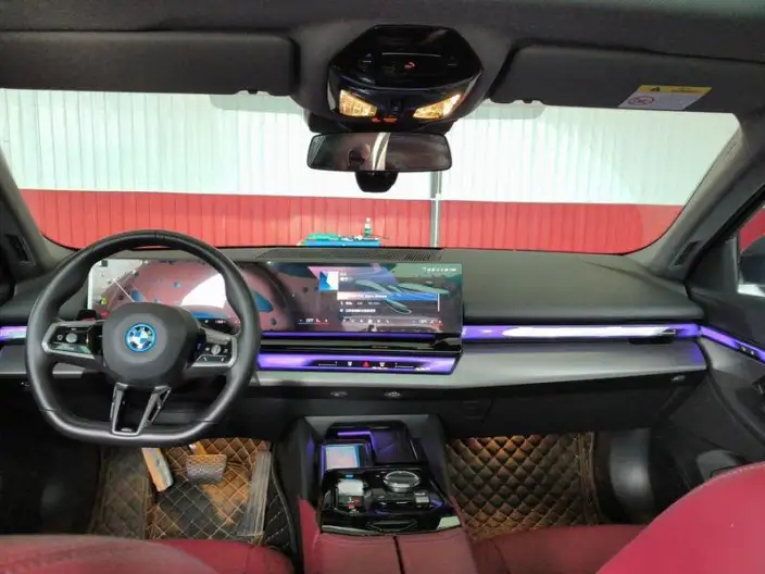 BMW i5 2024 Model eDrive35L M Sports Set – фото 5