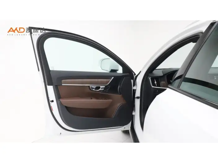 Volvo V90 2022 Model Cross Country B5 AWD Zhiyuan Edition – фото 9