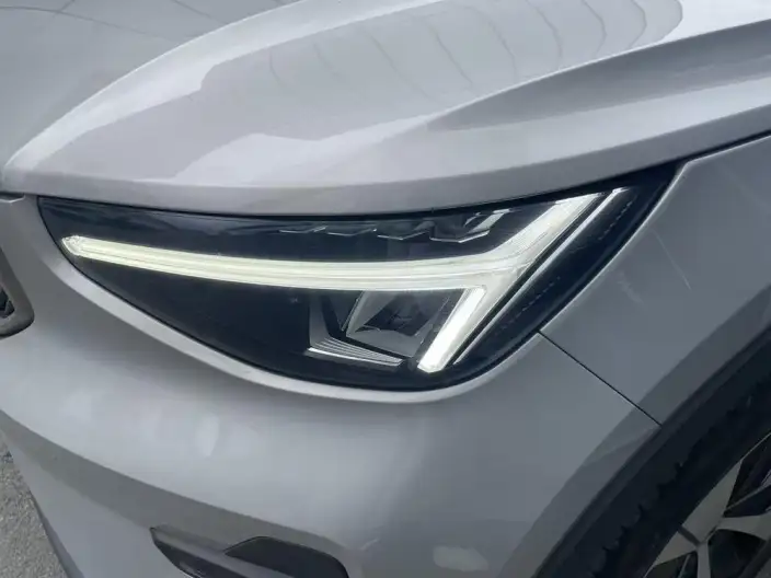 Volvo XC40 2024 Model B3 Smart Range Deluxe Edition – фото 8