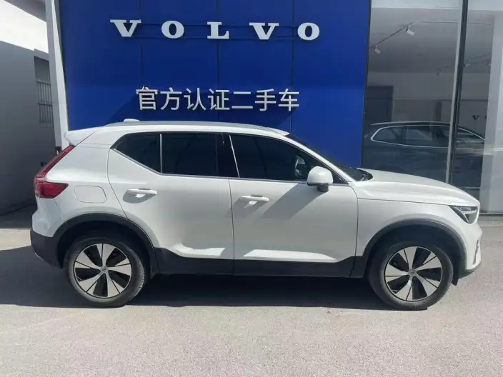 Volvo XC40 2024 Model B3 Smart Range Deluxe Edition – фото 6