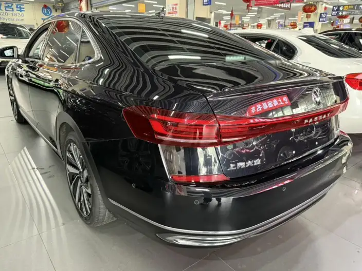 Volkswagen Passat 2022 Model 380TSI Ultimate Edition – фото 3