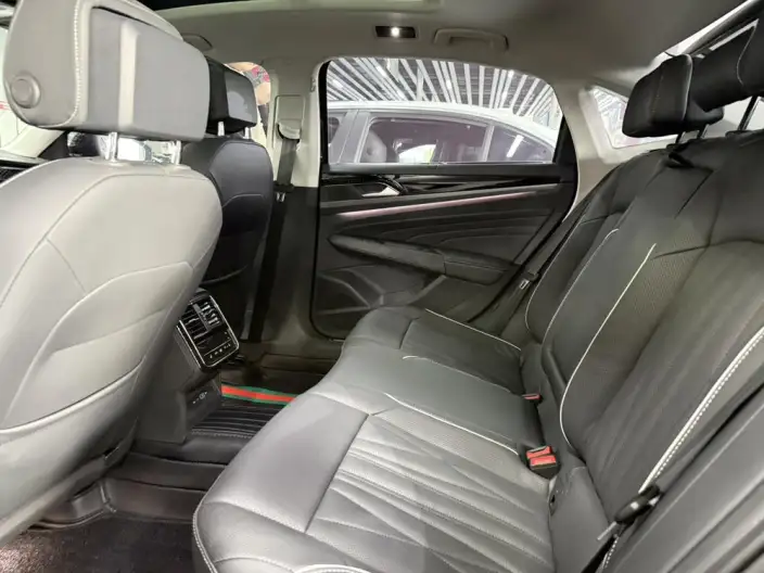 Volkswagen Passat 2022 Model 380TSI Ultimate Edition – фото 10