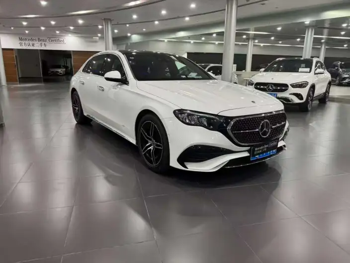 Mercedes-Benz E-Class 2024 Model E 260 L Sports sedan – фото 3