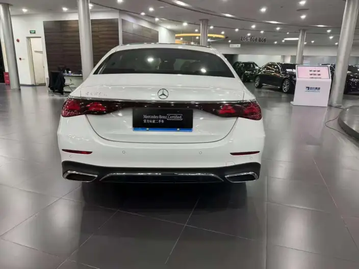 Mercedes-Benz E-Class 2024 Model E 260 L Sports sedan – фото 6