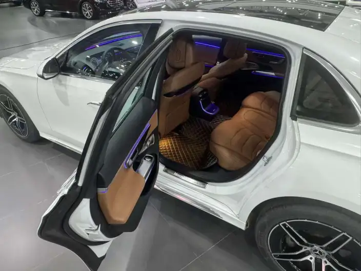 Mercedes-Benz E-Class 2024 Model E 260 L Sports sedan – фото 9
