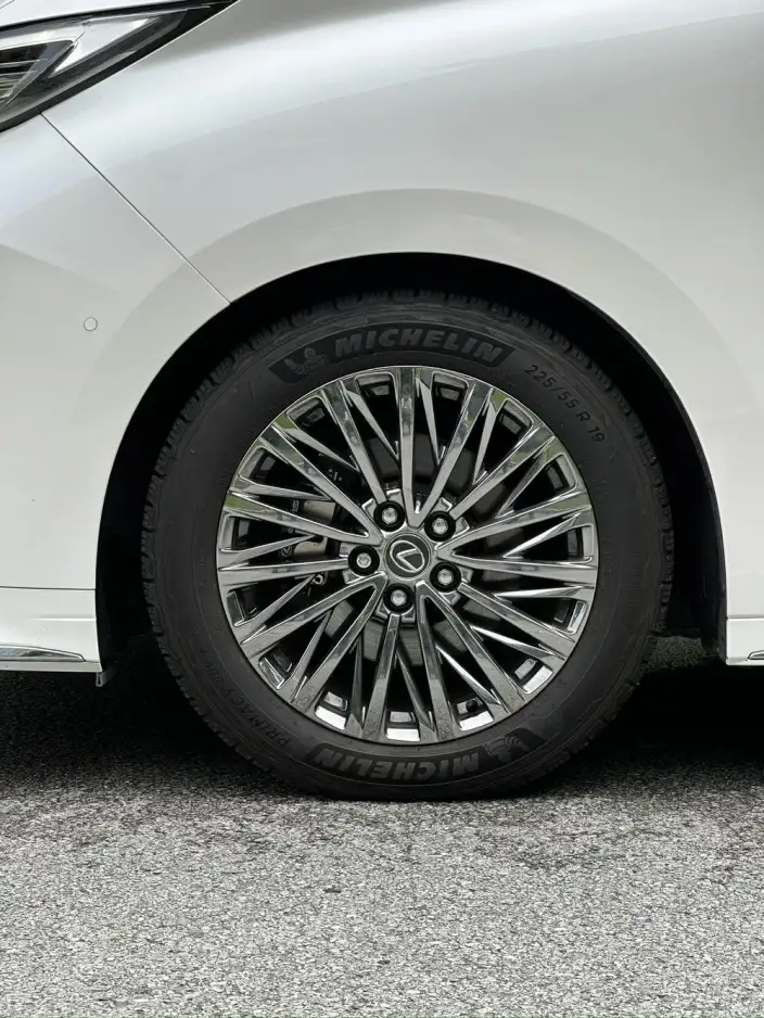Lexus LM 2023 Model 500h DIRECT4 VI seat Respect Edition – фото 8