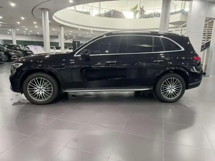 Mercedes-Benz GLC 2025 Model GLC 300 L 4MATIC Dynamic Model 5 seat – фото 4