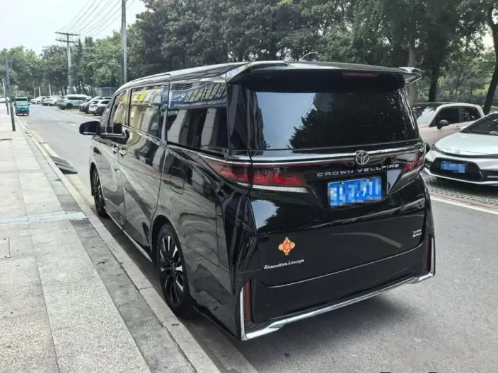 Vellfire 2023 Model Toyota Crown 2.5L Intelligent Hybrid 4WD Supreme Executive Edition – фото 2