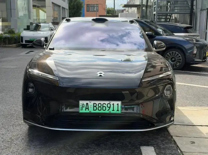 NIO ET9 2025 Model 102kWh Signature Edition – фото 7