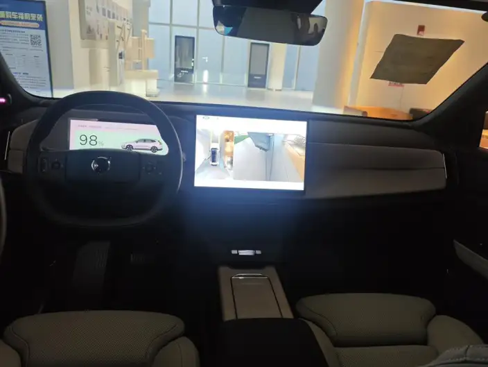 Volvo XC70 2026 Model 4WD Ultra-long Endurance Plus – фото 5