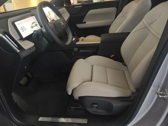 Volvo XC70 2026 Model 4WD Ultra-long Endurance Plus – фото 9