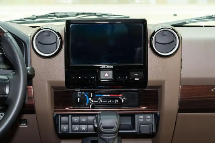 Rand Coolouse 70 2025 Model 4.0L Automatic 4WD 5 seat Parallel Imported – фото 7