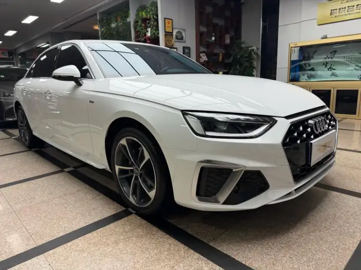 Audi A4 L 2023 Model 40 TFSI Fashion Dynamic Model – фото 3