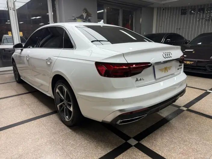 Audi A4 L 2023 Model 40 TFSI Fashion Dynamic Model – фото 4