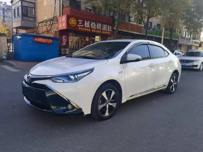 Levin Hybrid E+ 2019 Model 1.8PH V CVT Deluxe Edition – фото 1