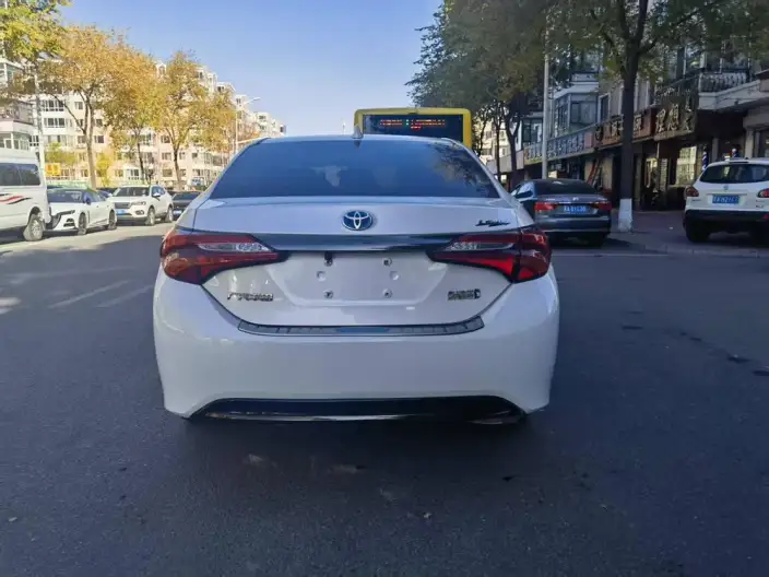 Levin Hybrid E+ 2019 Model 1.8PH V CVT Deluxe Edition – фото 5