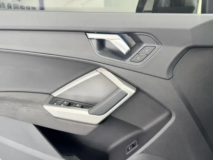 AUDI Q3 2023 Model 35 TFSI Fashion Dynamic Model – фото 10
