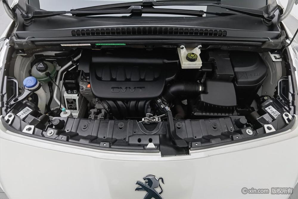 Peugeot 3008 2015 2.0L Automatic Classic – фото 5