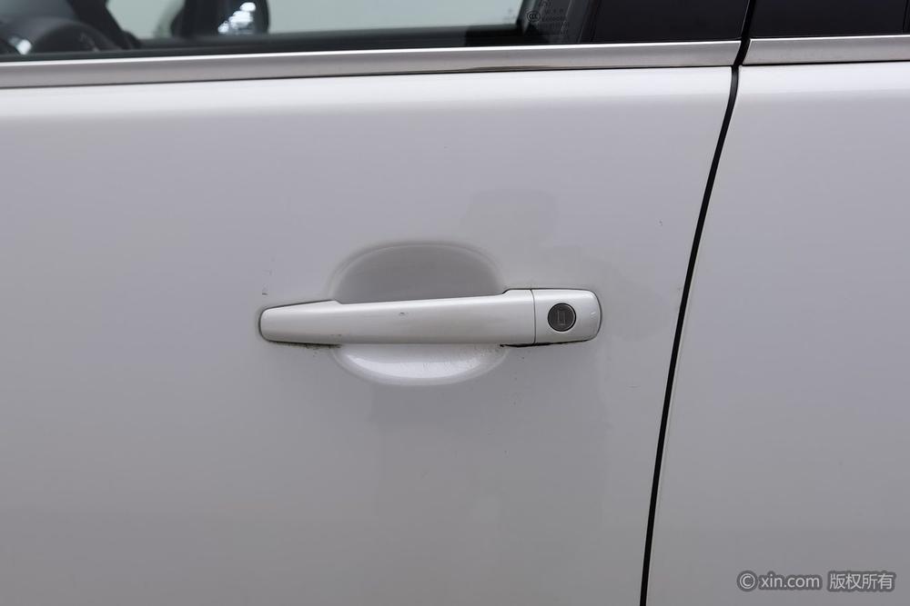 Peugeot 3008 2015 2.0L Automatic Classic – фото 9