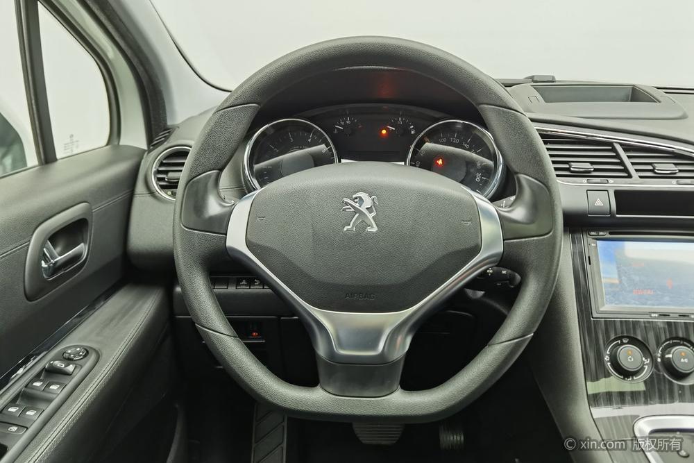 Peugeot 3008 2015 2.0L Automatic Classic – фото 13
