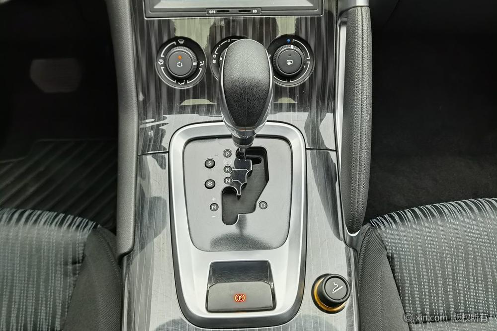 Peugeot 3008 2015 2.0L Automatic Classic – фото 14