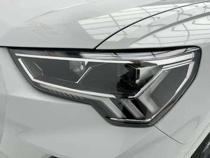 AUDI Q3 2023 Model 35 TFSI Fashion Dynamic Model – фото 9